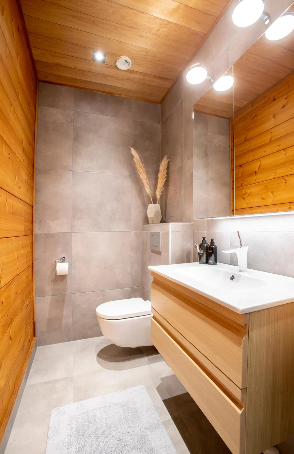 Riverside Luxury suite 122 m²